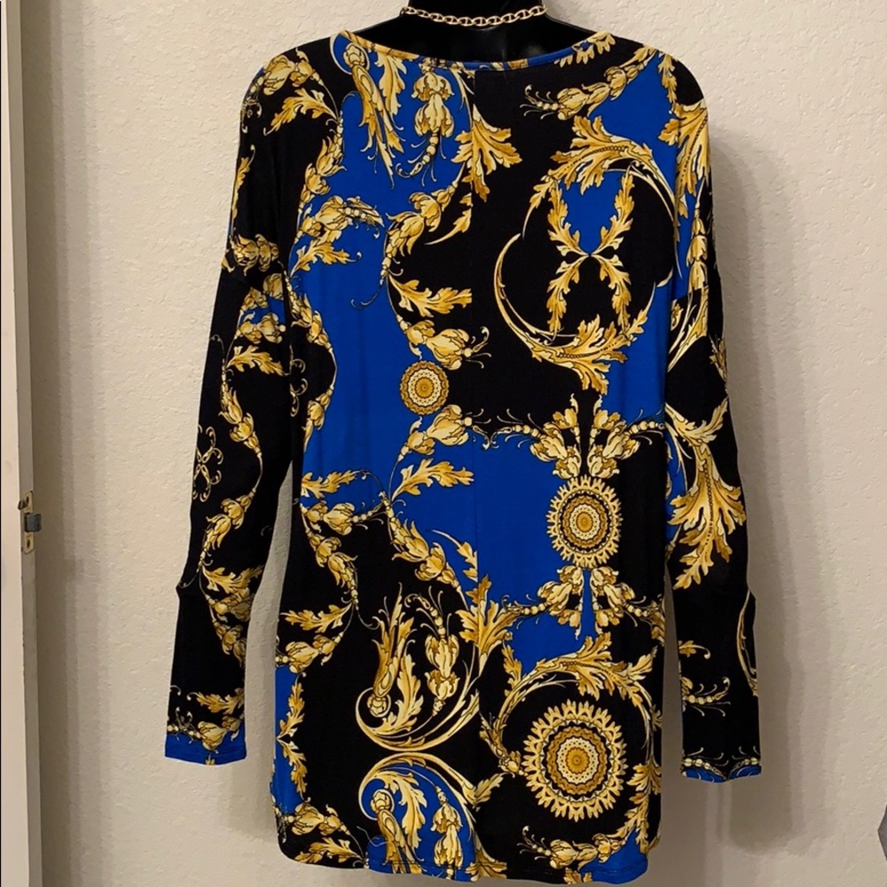 Long sleeve Blouse with slits on shoulders - Picture 2 of 2